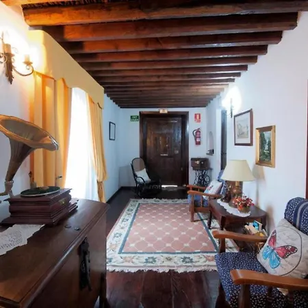 公寓 Charming With Breakfast Included, Wifi, Pool