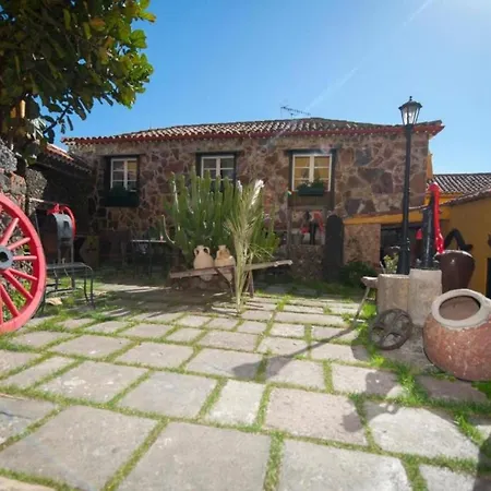 公寓 Charming With Breakfast Included, Wifi, Pool