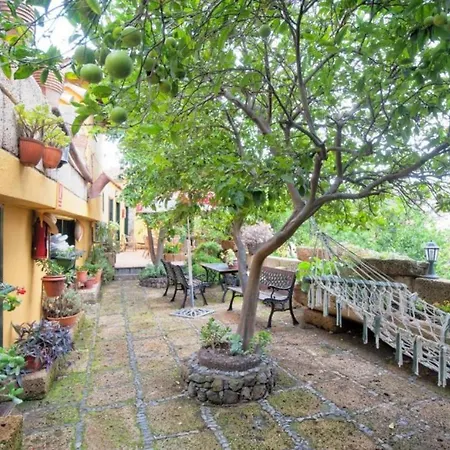 Charming With Breakfast Included, Wifi, Pool 公寓