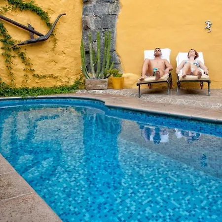 Charming With Breakfast Included, Wifi, Pool *