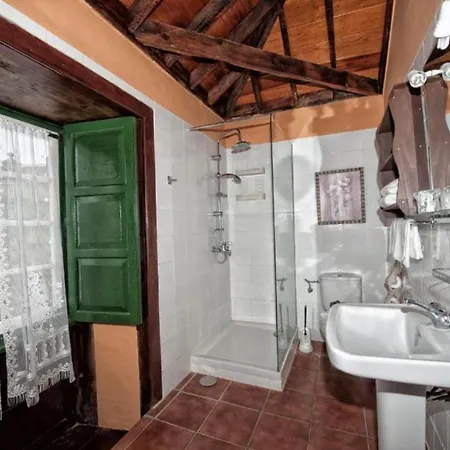 Апартаменты Charming With Breakfast Included, Wifi, Pool Гранадилла-де-Абона